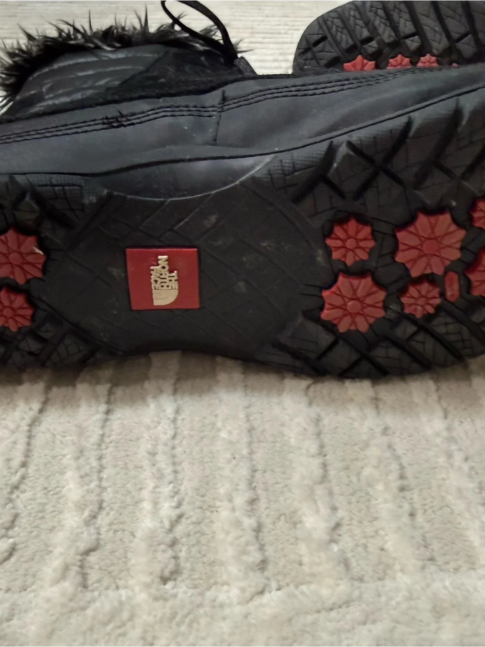 The North Face Women's Black Faux-Fur Lace-Up Winter Boots size 11